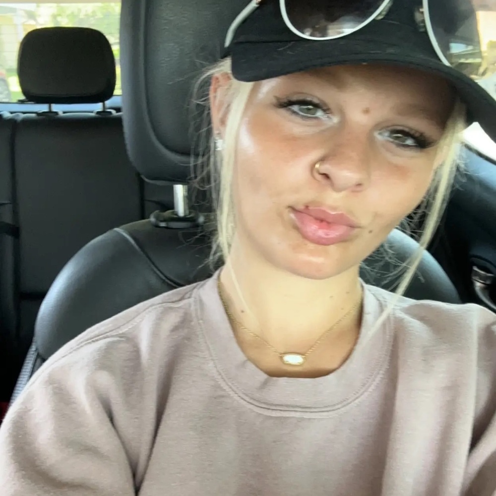 Meet your Posher, Joanna